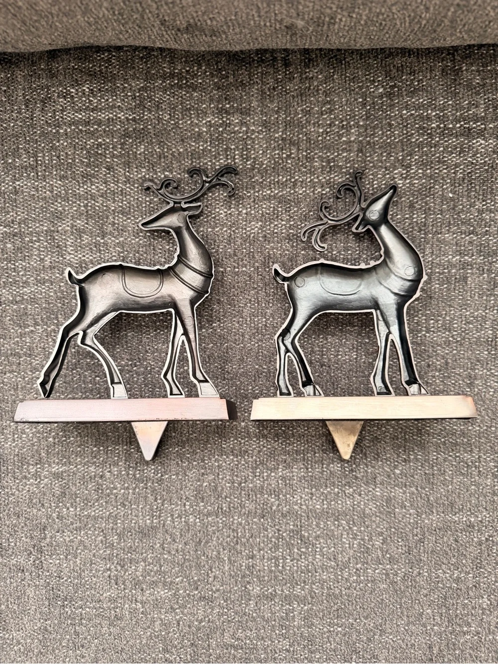 NEW Antique Bronze Metal Stocking Reindeer Hanger set of 2